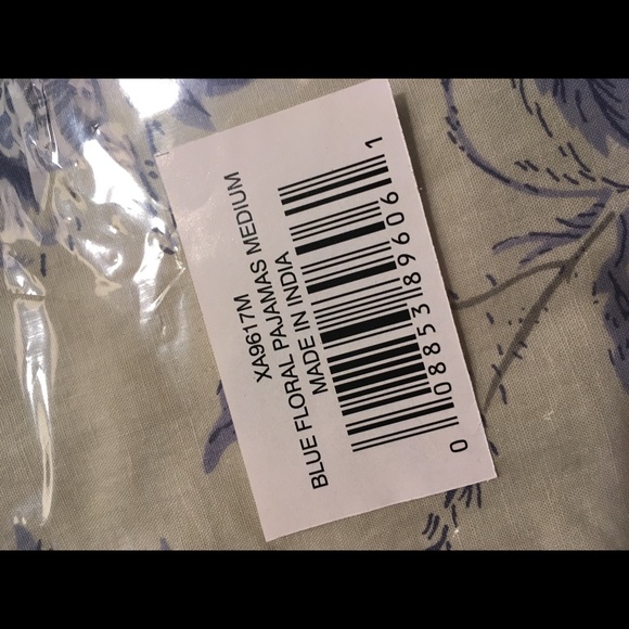 Pajama set - Picture 3 of 7